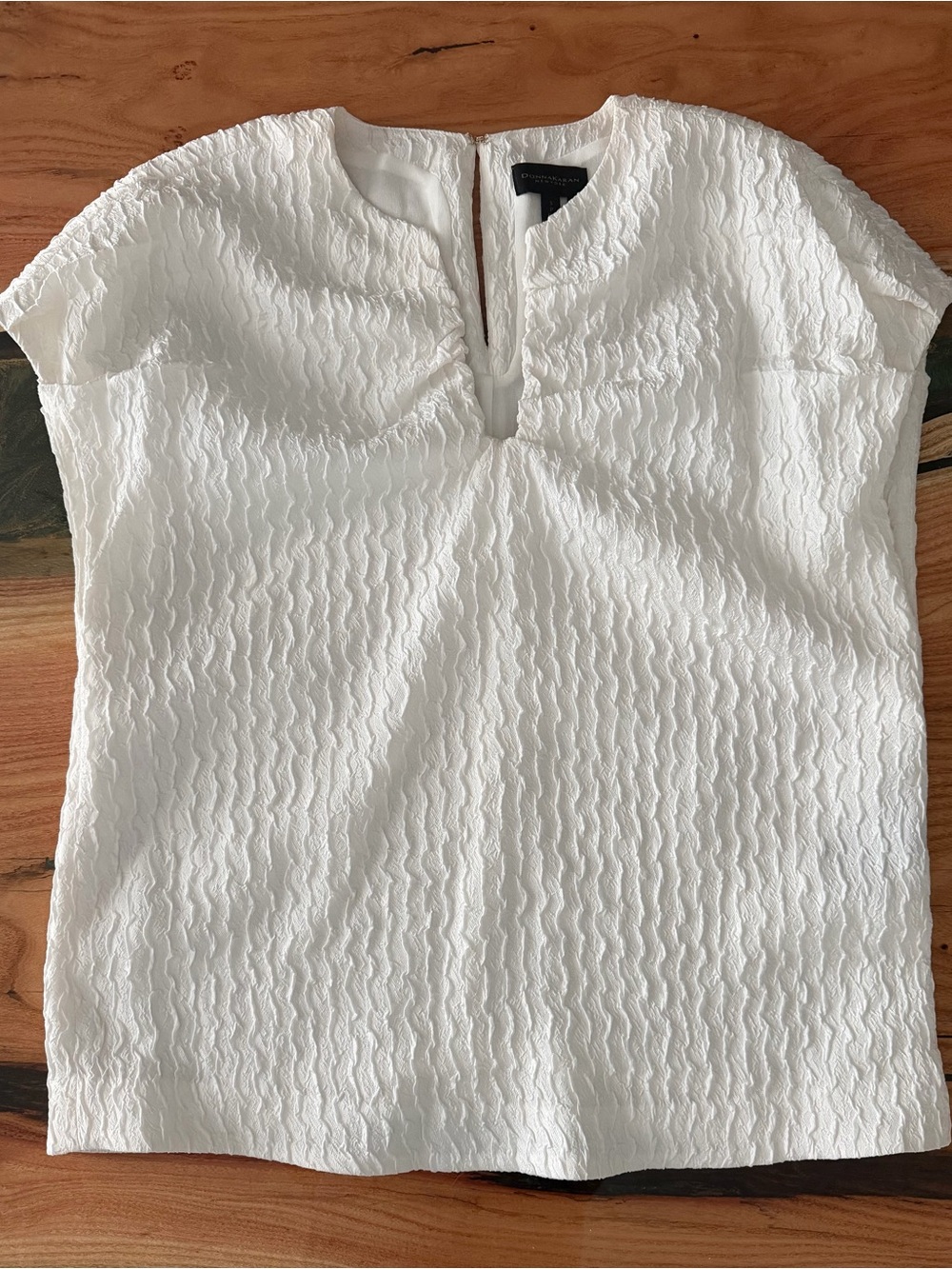 Donna Karan White Textured Cap-Sleeve Blouse